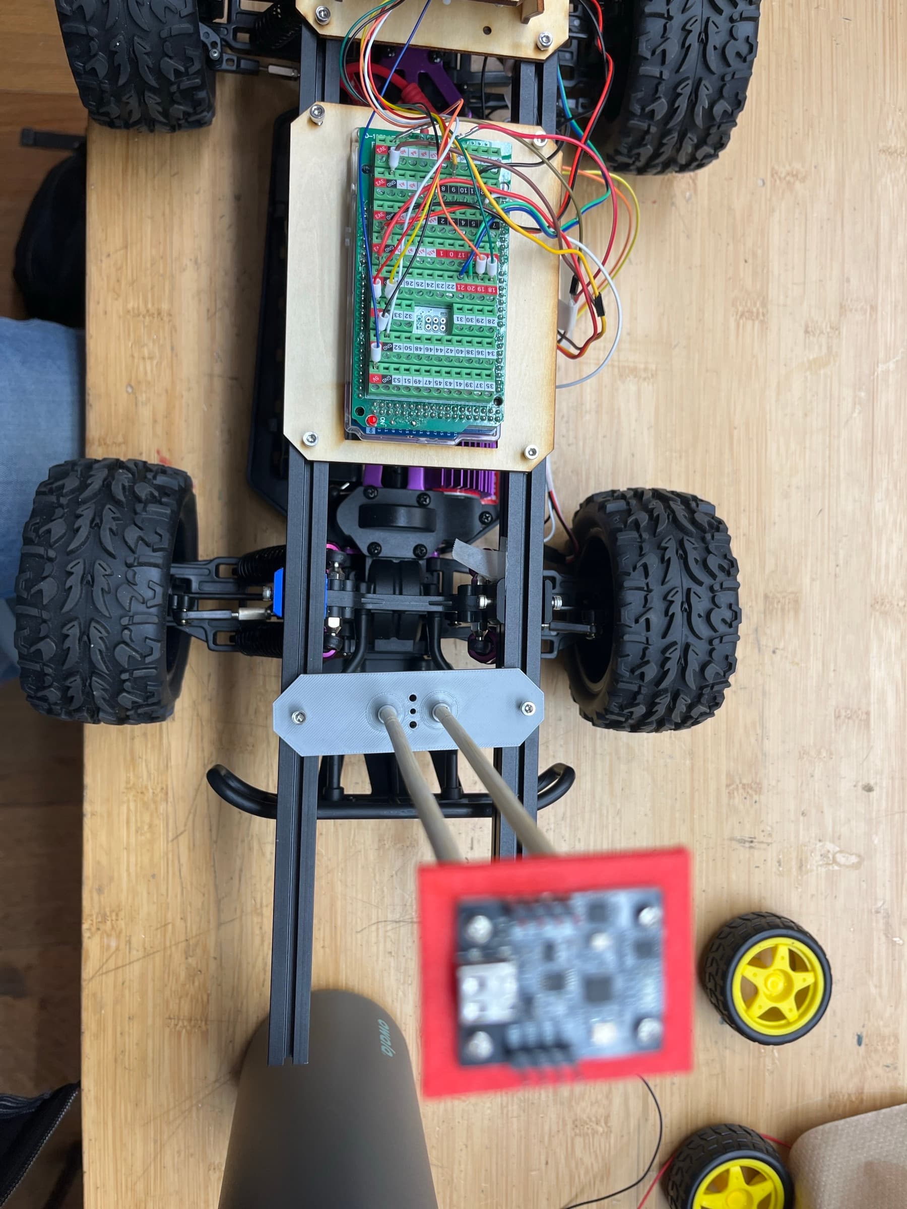 RC-Car with wiring