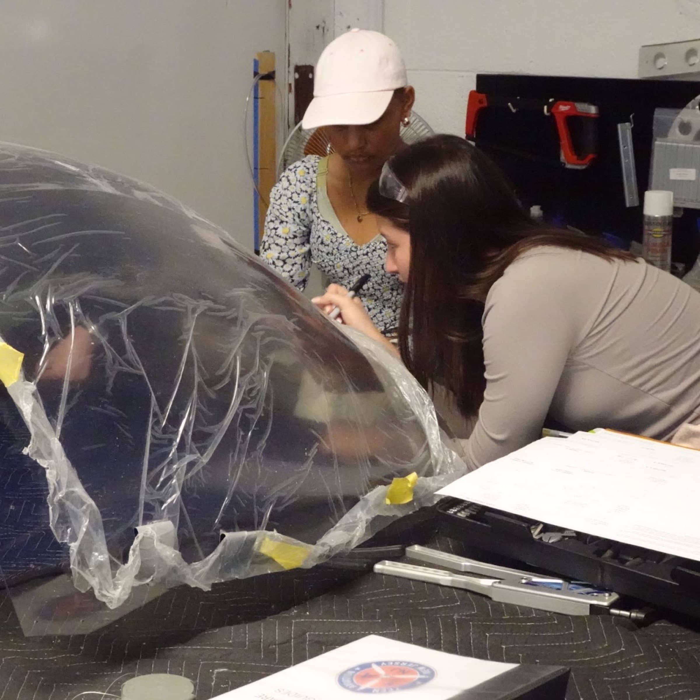 Adjusting the canopy